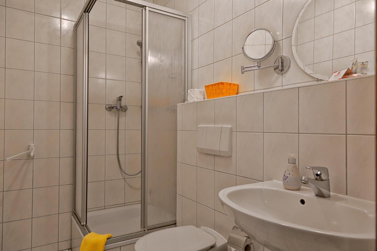 Konsum Gaestehaus Quisisana - Oberhof Oberhof  Εξωτερικό φωτογραφία