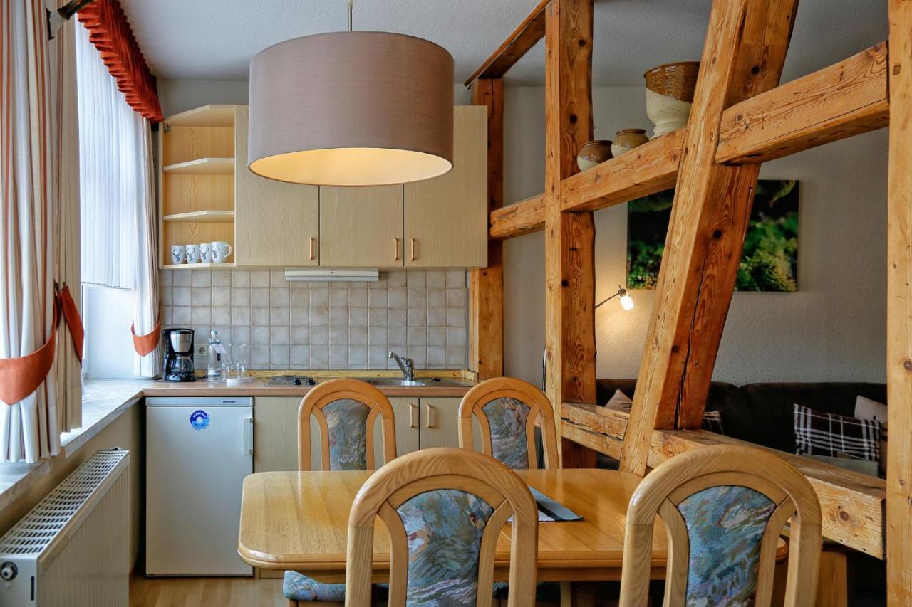 Konsum Gaestehaus Quisisana - Oberhof Oberhof  Εξωτερικό φωτογραφία